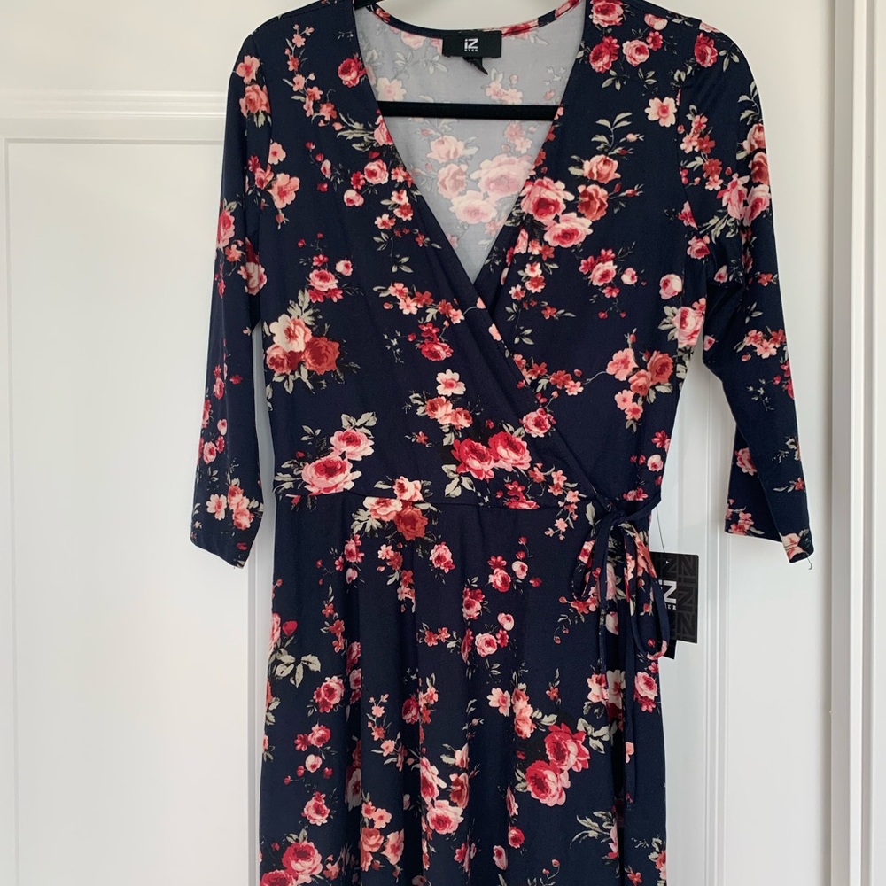 Floral Knee length dress with 3/4 sleeves. Buttery soft!